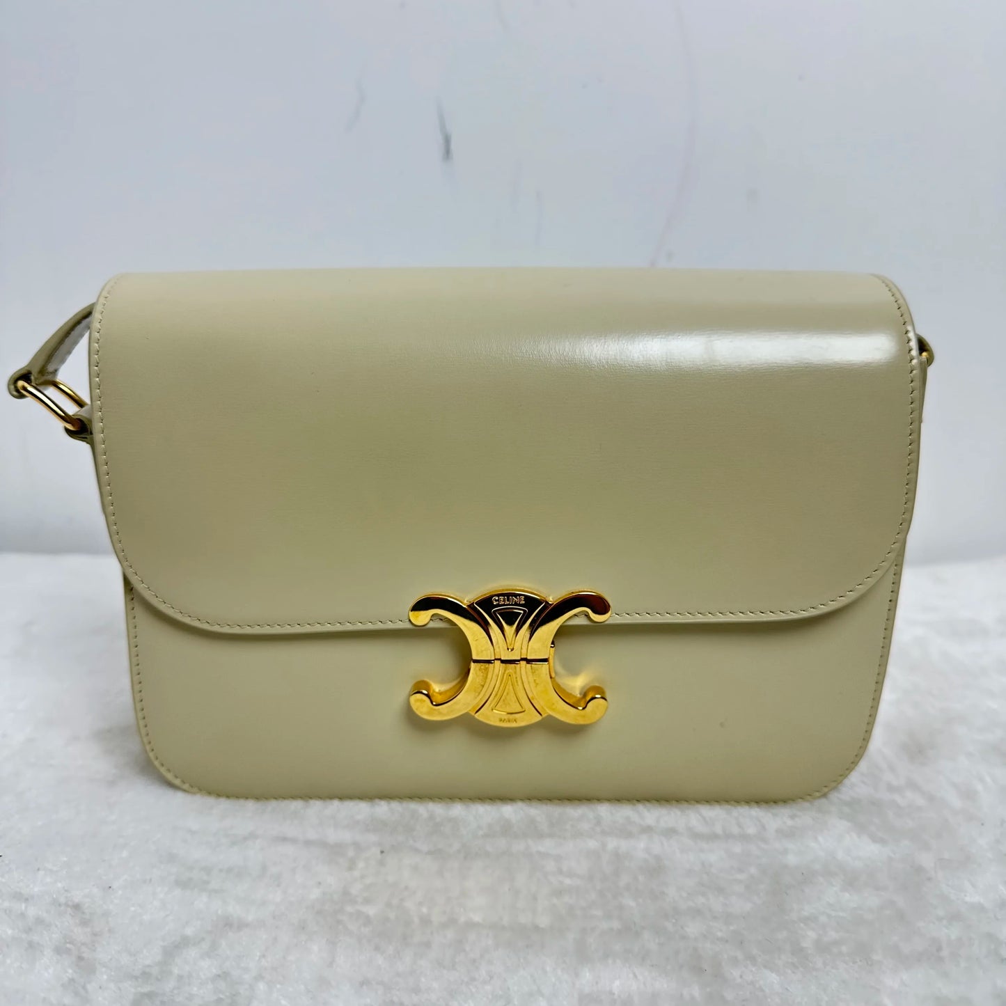 【#264】Pre-owned Celine Triomphe White Cowhide Shoulder Bag Handbag BJ2023