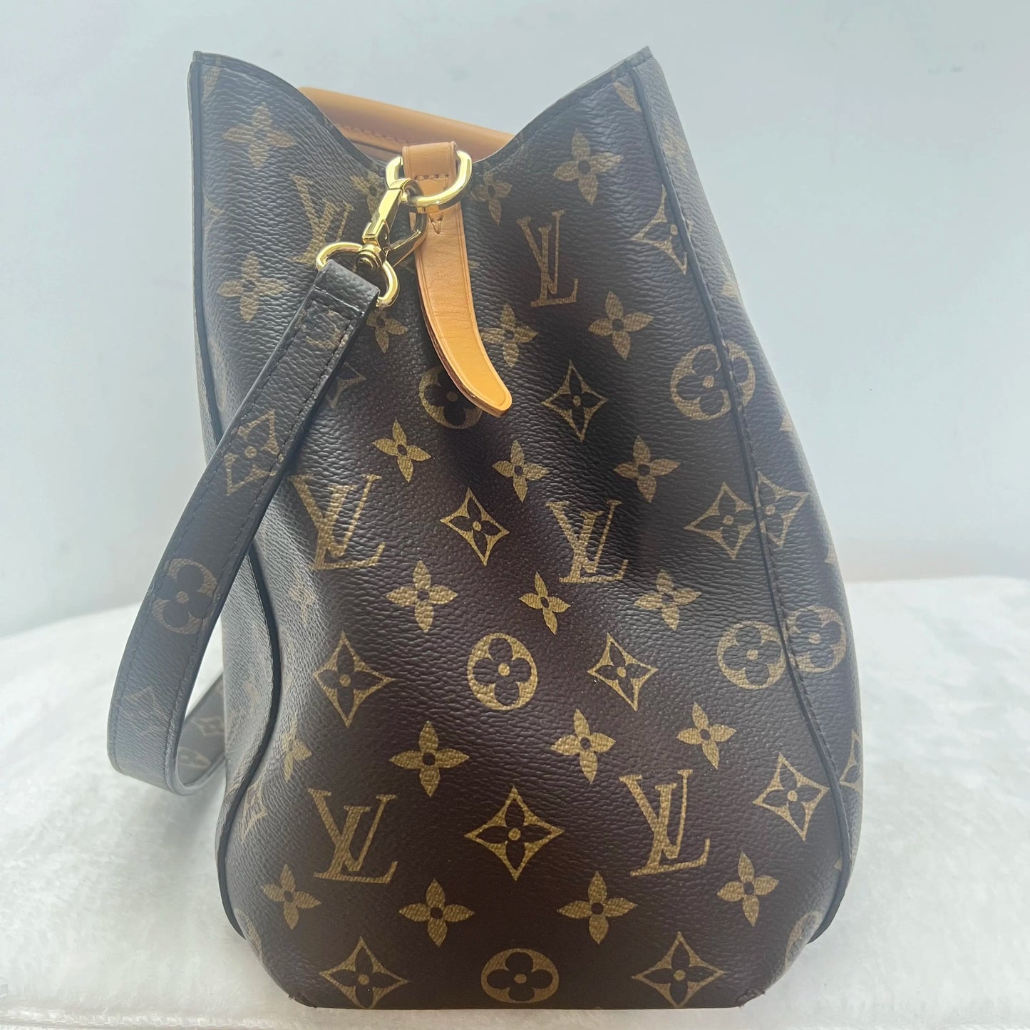 【#348】Pre-owned Louis Vuitton BJ1101504065 Montaigne Brown Monogram Shoulder Bag
