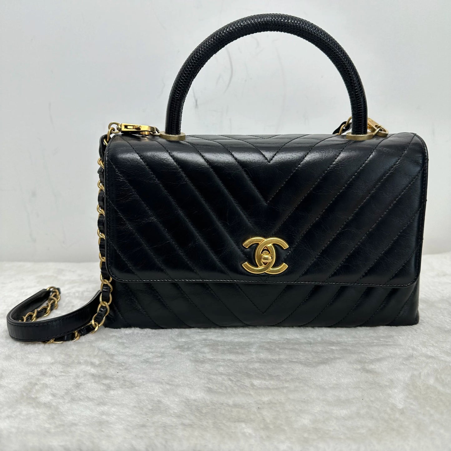 【#250】Pre-owned Chanel Coco Handle Black Calfskin & Lizaedskin Handle Handbag Crossbody Bag BJ2018