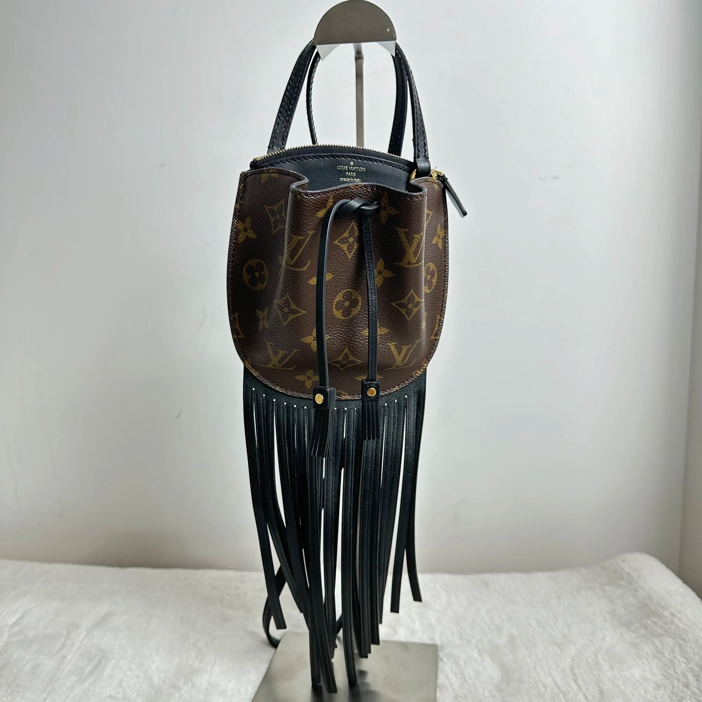 【#254】Pre-owned Louis Vuitton Runway Limited Edition Monogram & Leather Fringe Cowhide Shoulder Bag Crossbody Bag