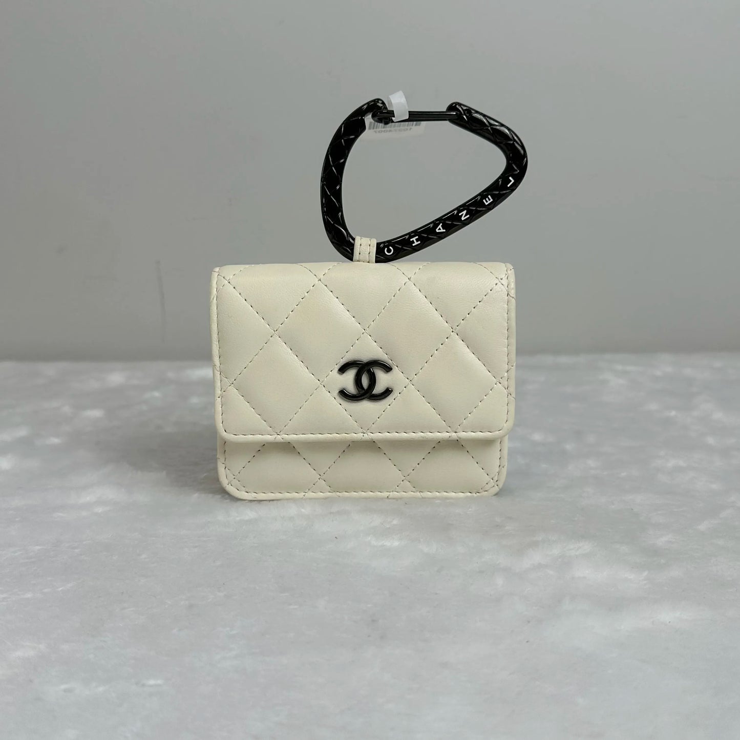 【#218】Pre-owned Chanel 21K White Lambskin Handbag Crossbody Bag BJ2021