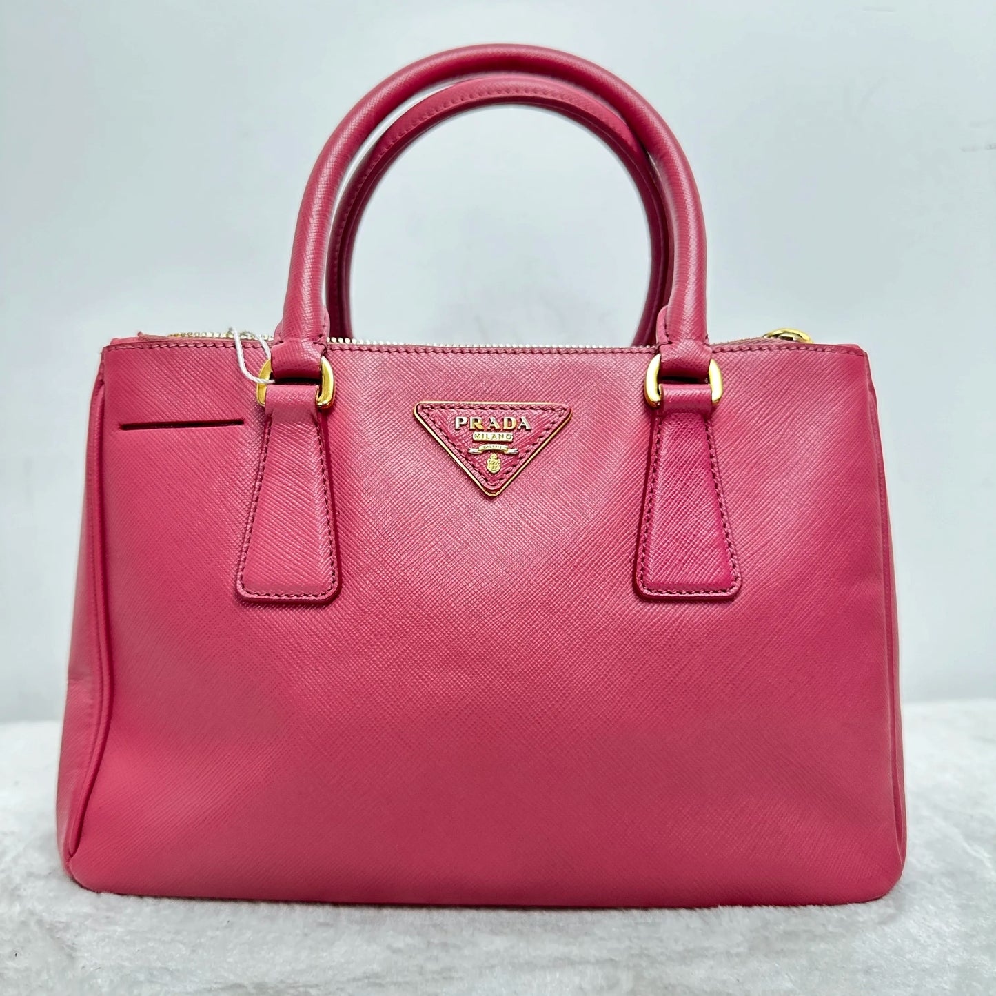 【#326】Pre-owned Prada Deep Rose Pink Saffiano Cowhide Handbag Shoulder Bag